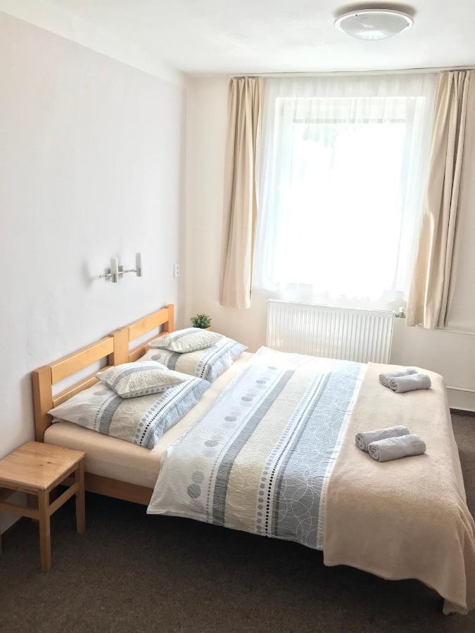 Pension Crhan Mikulov Bagian luar foto