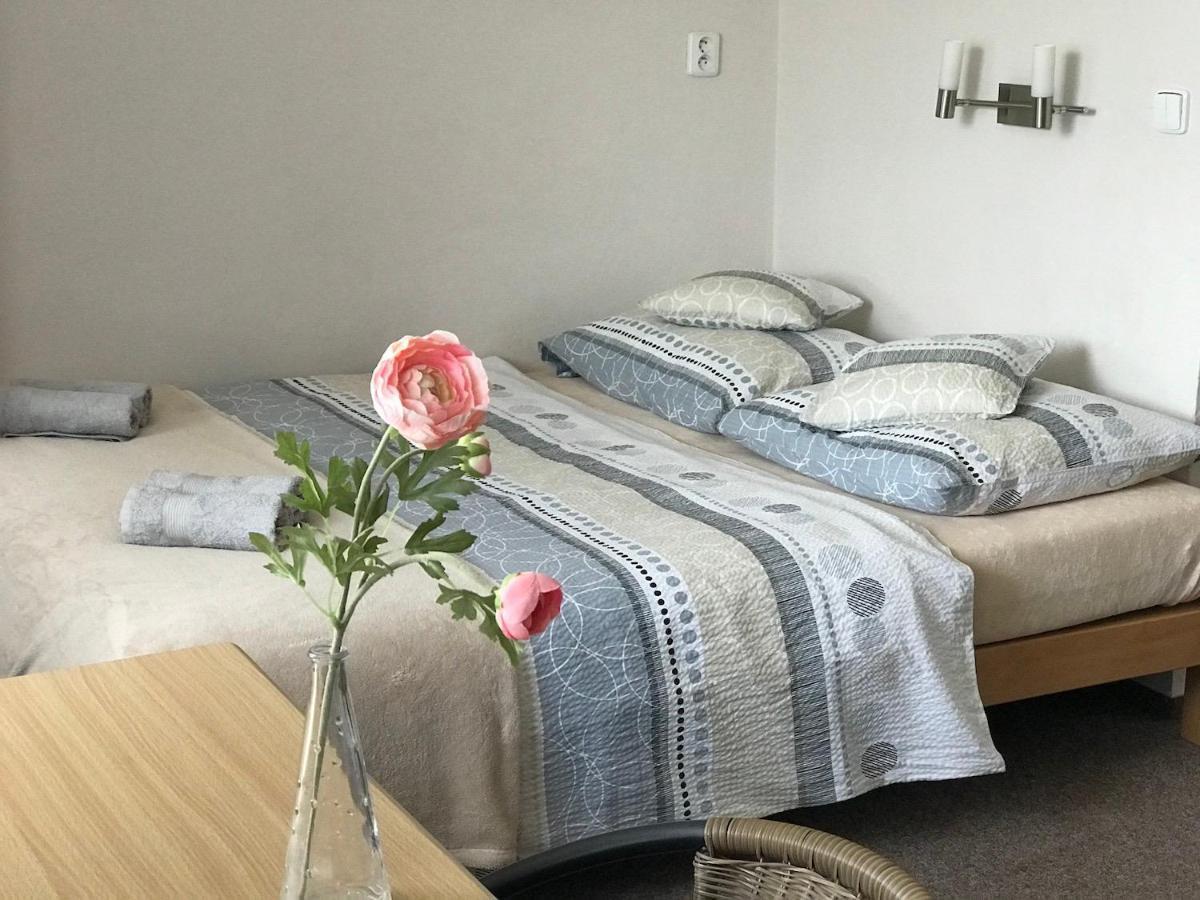 Pension Crhan Mikulov Bagian luar foto