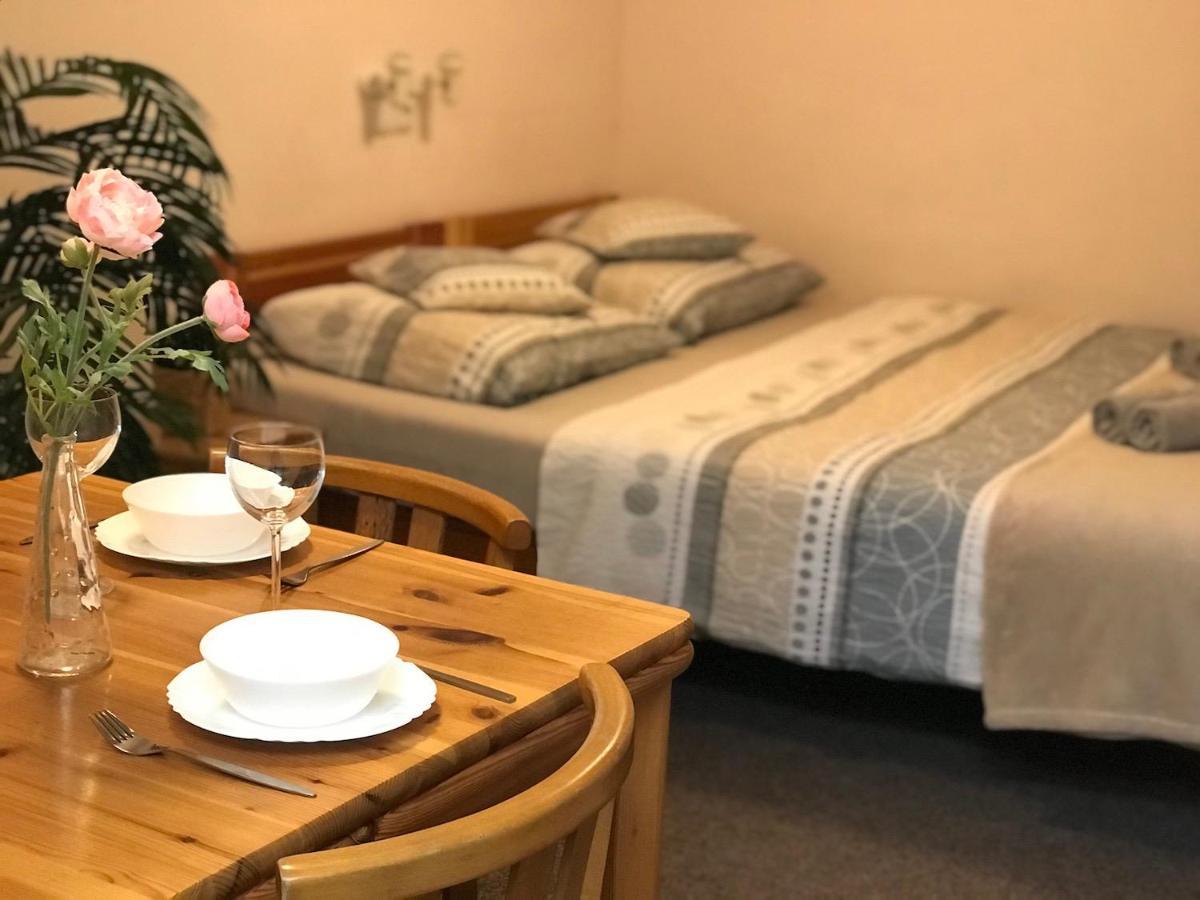 Pension Crhan Mikulov Bagian luar foto