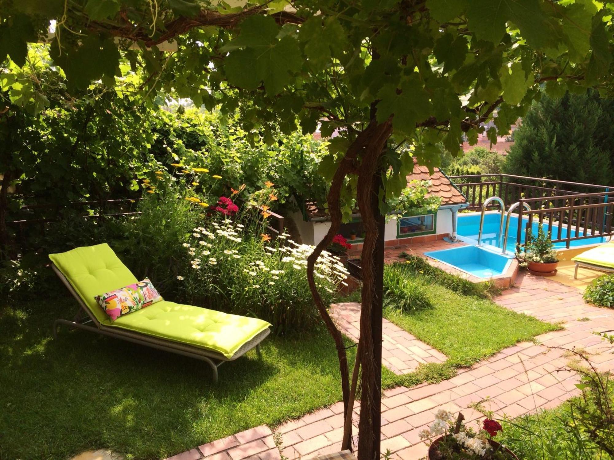 Pension Crhan Mikulov Bagian luar foto